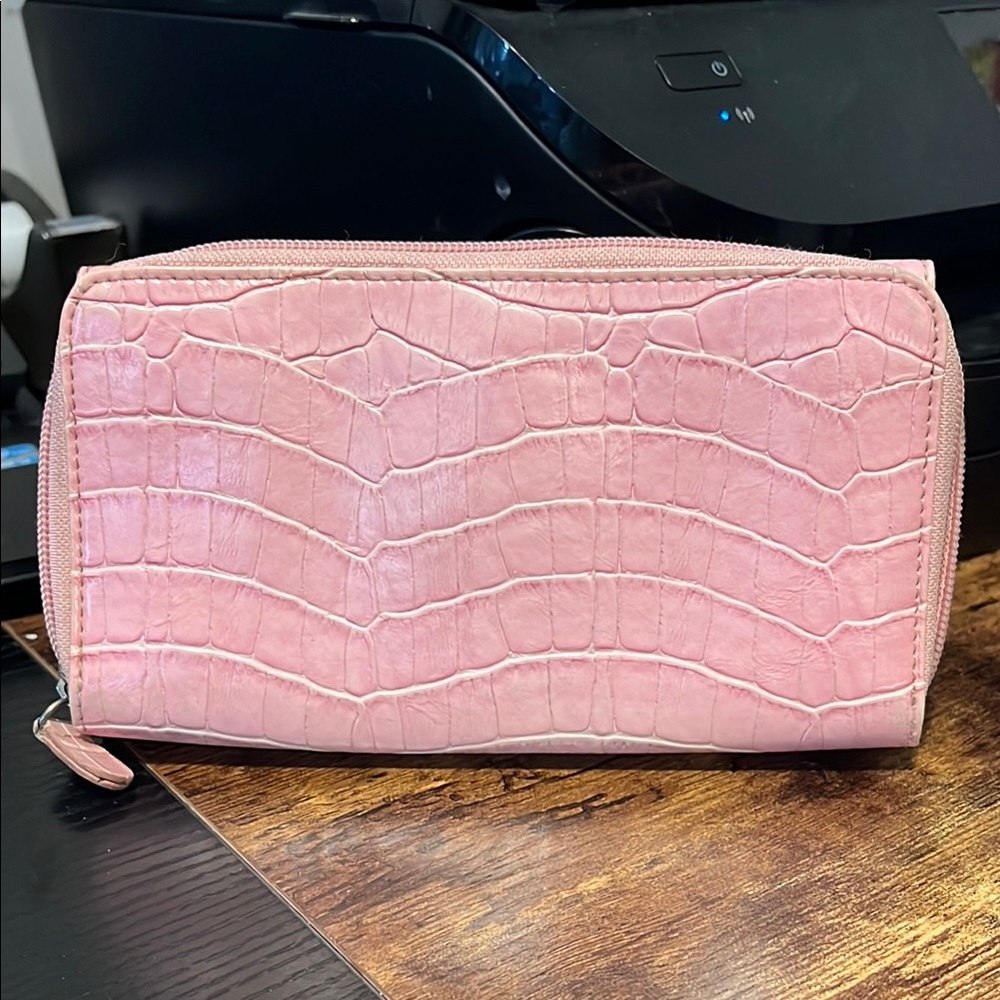 Vintage Prada Milano Pink Leather Crocodile Embossed BiFold Long Wallet Italy - Picture 3 of 16